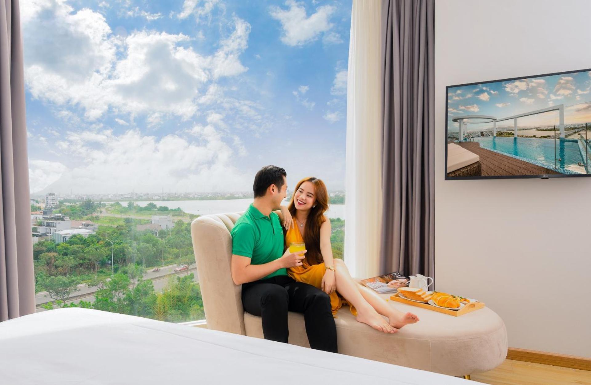 Rhm Luxury Hotel And Suite Da Nang Exterior photo