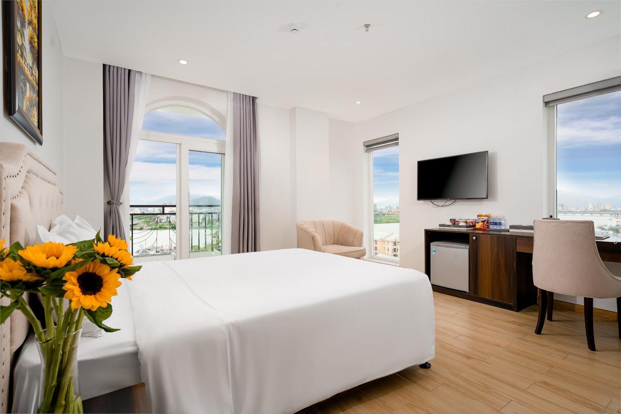 Rhm Luxury Hotel And Suite Da Nang Exterior photo